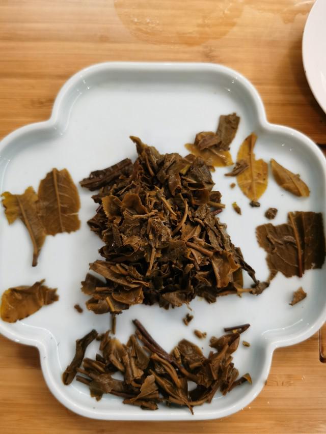 2018年下关磨烈古树饼茶评测